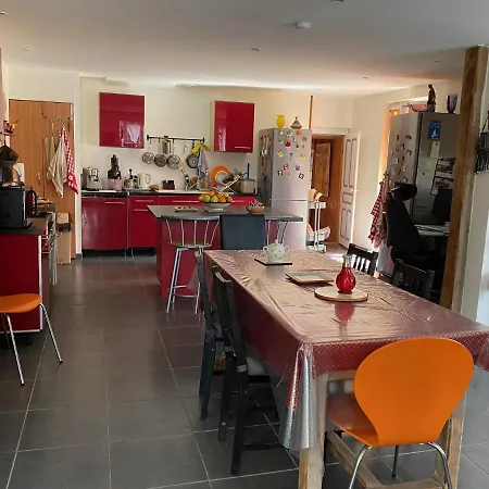 Table D'hotes Chez Dany Maomaow Et Garfield