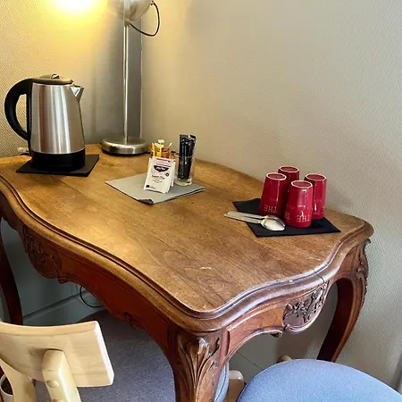 Table D'hotes Chez Dany Maomaow Et Garfield